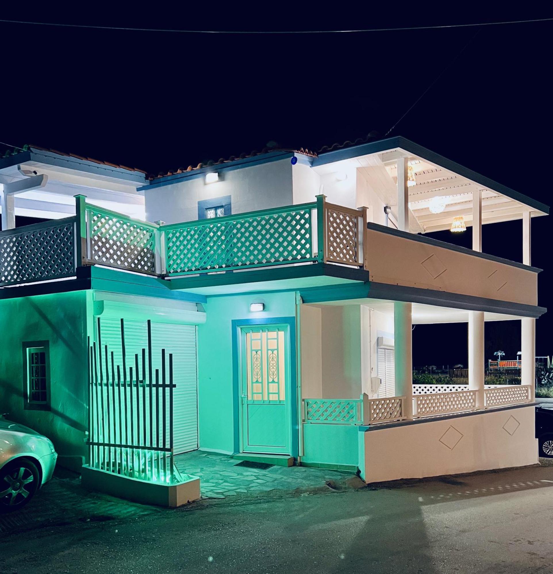 Thalassia Avra Stegna Villa *